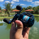 Carretilha Kingpesque Azure Anti-Cabeleira - Drag 8kg 7.2:1 + Óculos Polarizado Kingpesque Grátis